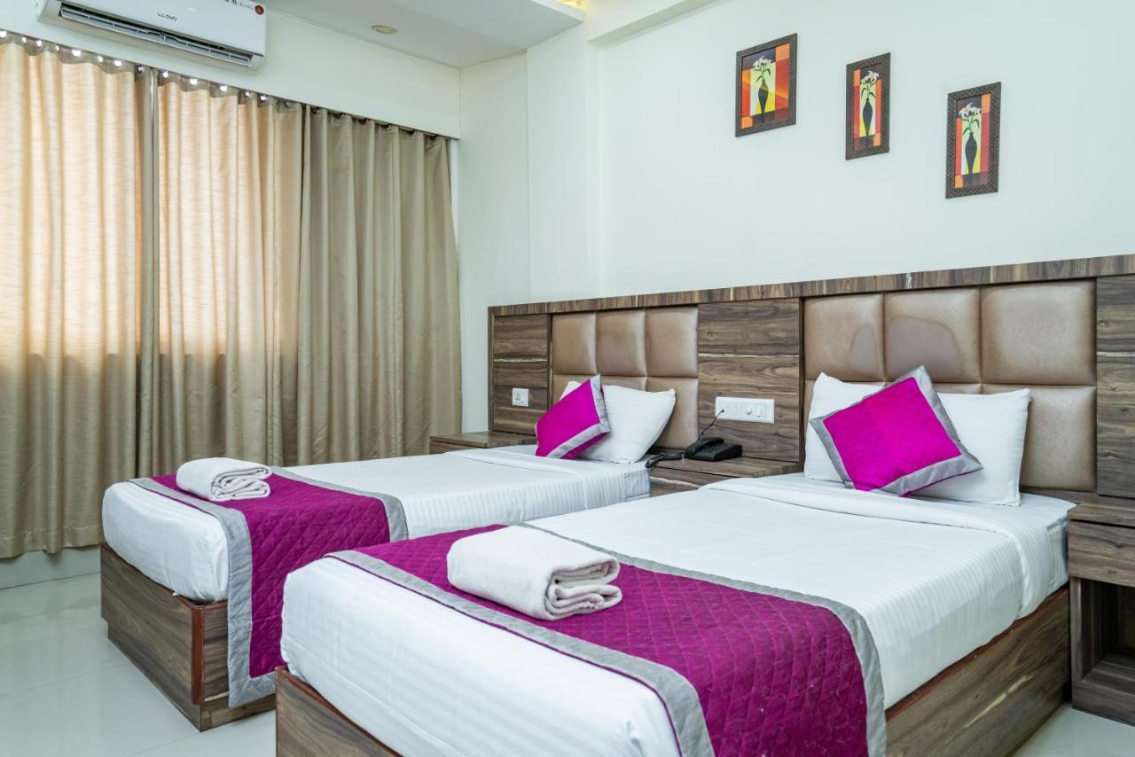 Nexstay Crystal Residency Kozhikode Exteriör bild