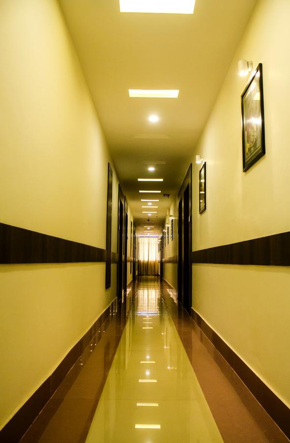 Nexstay Crystal Residency Kozhikode Exteriör bild
