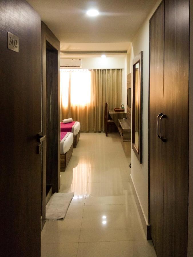 Nexstay Crystal Residency Kozhikode Exteriör bild